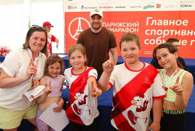 Хоккеисты «Металлурга» посетили «Парижский полумарафон» в Челябинской области