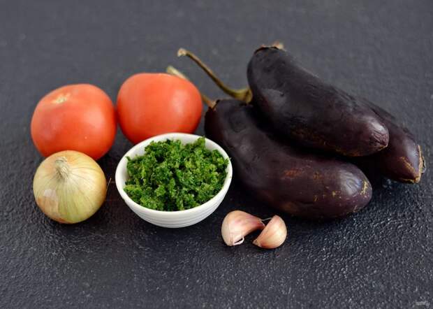 Ингредиенты для овощной закуски со шпинатом