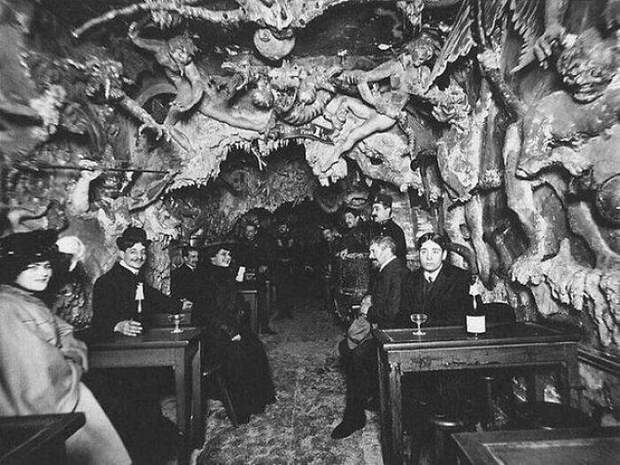 23. "Адское кафе" в Париже, 1920-е годы