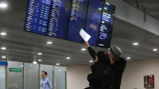 В российских аэропортах с рейсами из Ирана и Италии усилят контроль