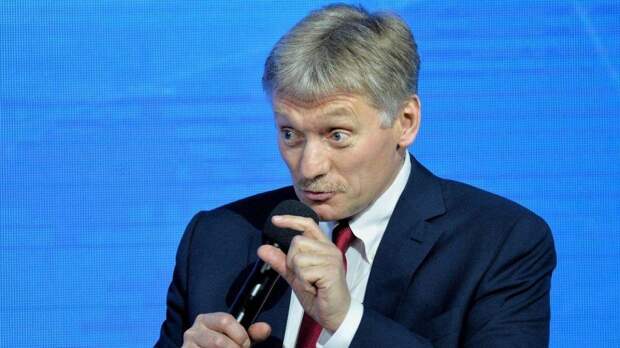 Песков: эпидситуация в России благоприятна для проведения очной пресс-конференции Путина