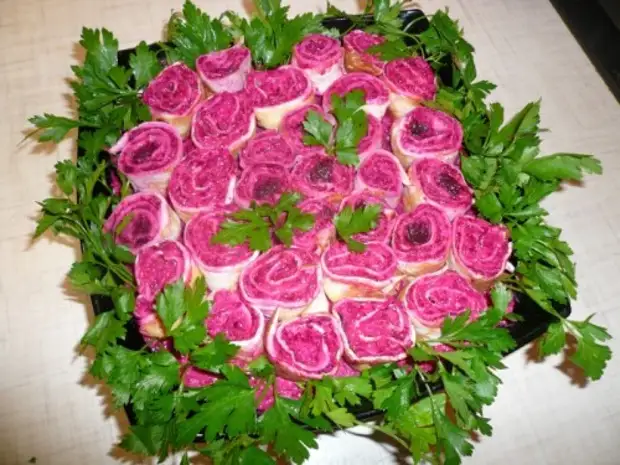 Как приготовить салат «Букет роз» - Со Вкусом