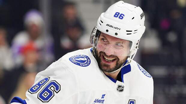 Кучеров обошел Маккиннона в гонке бомбардиров НХЛ