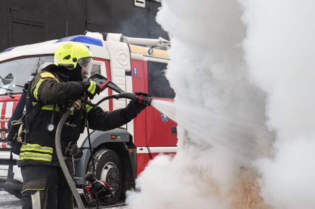 Пожар вспыхнул в гостинице «Восход» на северо-востоке Москвы