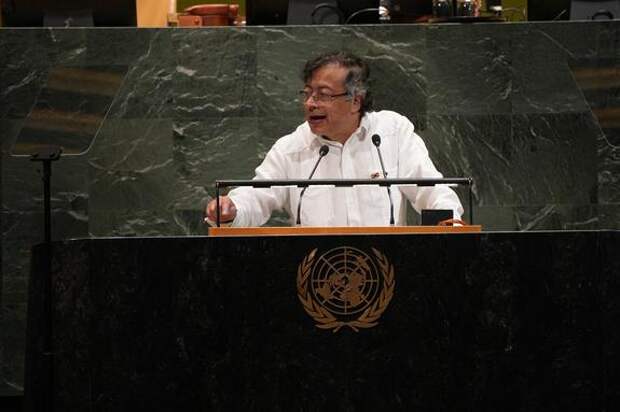 Президент Колумбии Петро заявил, что США ударили по зданию парламента Венесуэлы