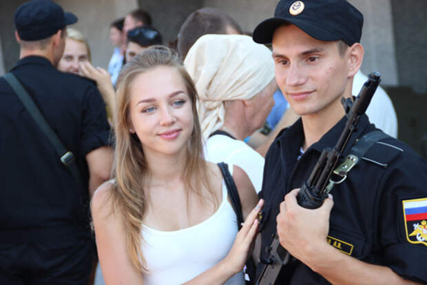 На 13-м Судоремонтном заводе ЧФ укомплектована Научно-производственная рота (фото)
