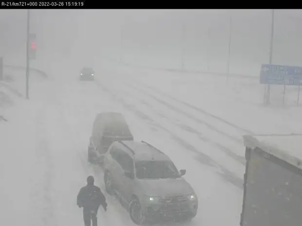 Несколько участков трассы «Кола» перекрыли из-за непогоды