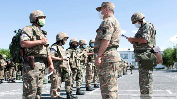 Пашинян призвал реформировать армянскую армию после событий в Карабахе