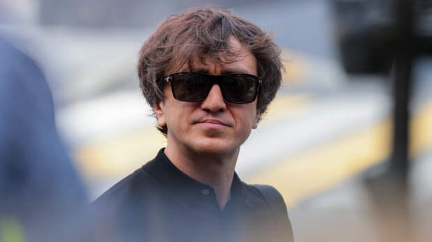 «Оно само приближалось!» — Дорохов обвинил Бузову в провокации к поцелую