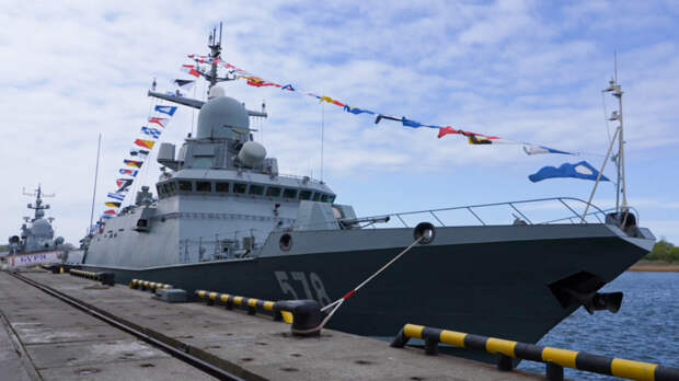 Малый ракетный корабль «Буря» торжественно приняли в состав ВМФ России