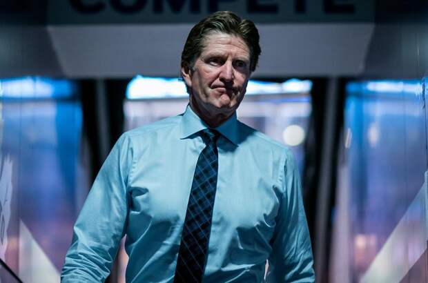 Бывший самый высокооплачиваемый тренер НХЛ будет работать в студенческой лиге