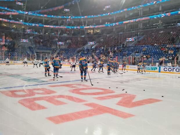 Защитник Владислав Леонтьев перешел в «Шанхайские Драконы»