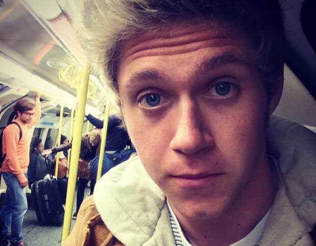 Знаменитости, которые сколотили состояние, но продолжают вести обычный образ жизни