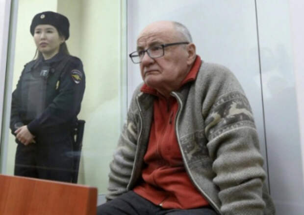 Экс-заместитель Шойгу получил 19 лет строгого режима, конфискацию 45,6 млн. рублей и штраф 85 миллионов