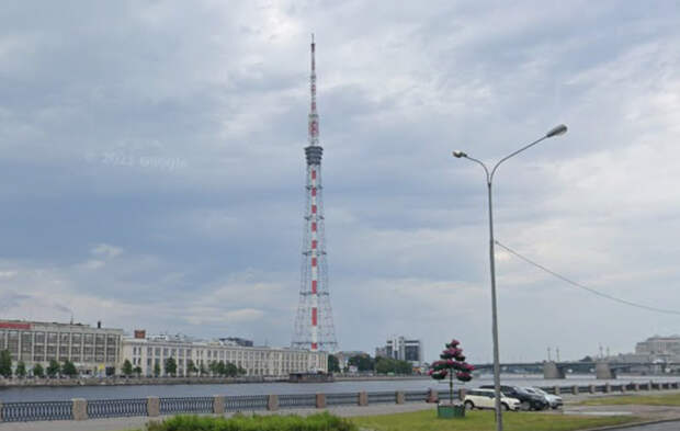 В Петербурге телебашню украсят в триколор 25 декабря
