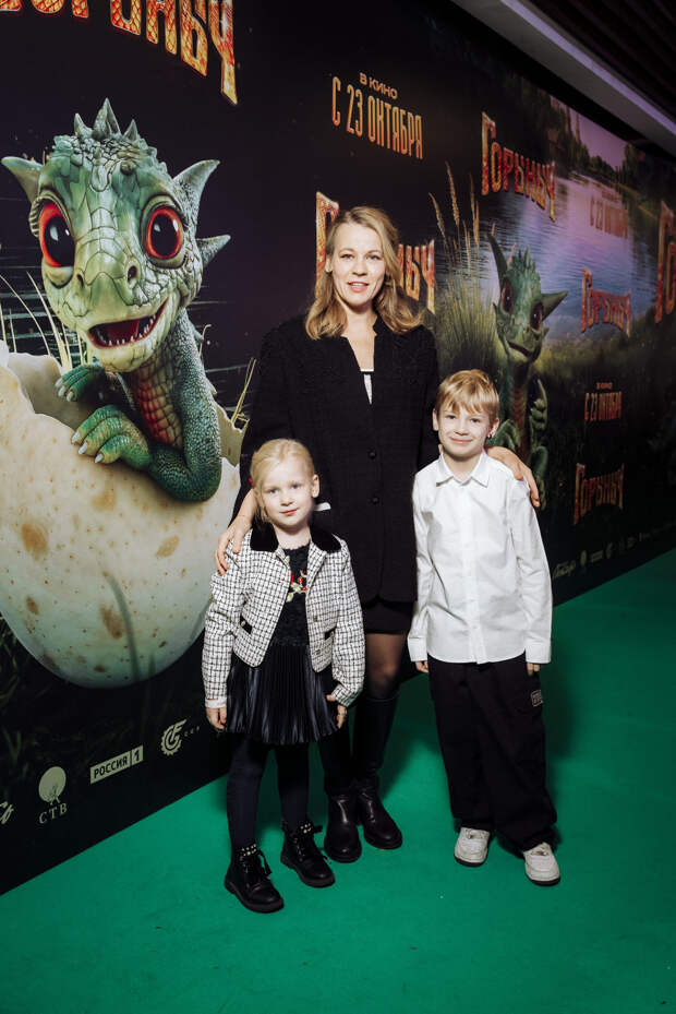 Чешуйчатый друг: Александр Петров, Ольга Дибцева и Сергей Маковецкий Чешуйчатый друг: Александр Петров, Ольга Дибцева и Сергей Маковецкий