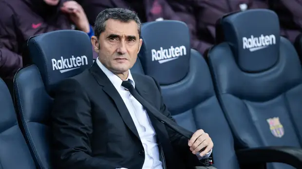 Иньеста упрекнул руководство «Барселоны» в неуважении к главному тренеру Вальверде