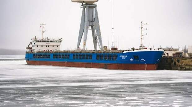 Рекорд ОСК: более 40 кораблей за год и первый в истории боевой ледокол