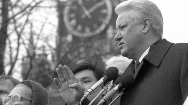 От Курил до Калининграда: После разоблачения с Карелией Ельцину припомнили все, что было предано и продано