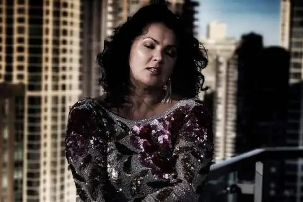 В Метрополитен-Опере Анну Нетребко заменили на очень похожую на нее певицу