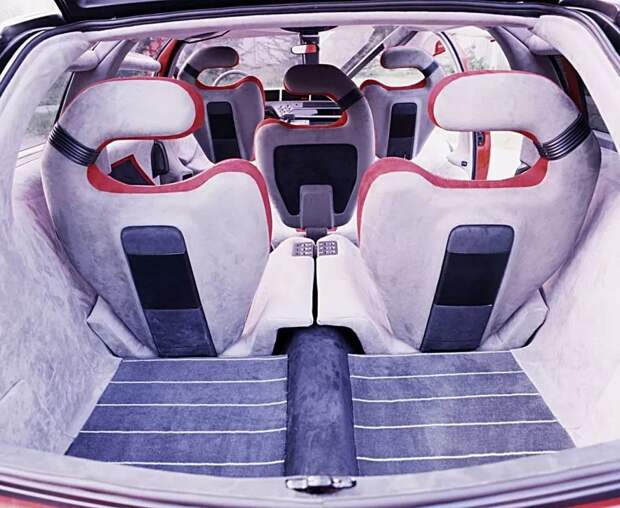 Минивэн Bertone с двигателем Lamborghini V12, опередивший свое время