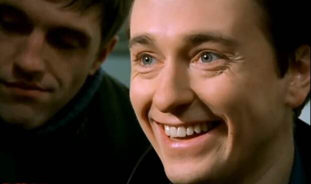 Сергею Безрукову заплатят 203 тысячи рублей за продажу масок с его лицом