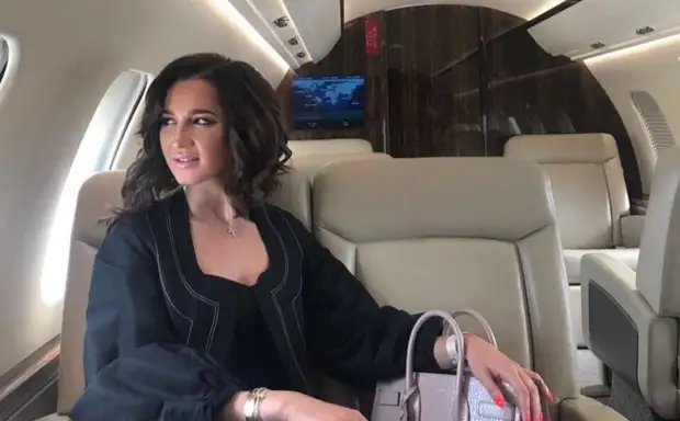 Ольга Бузова объяснила свой отъезд из России