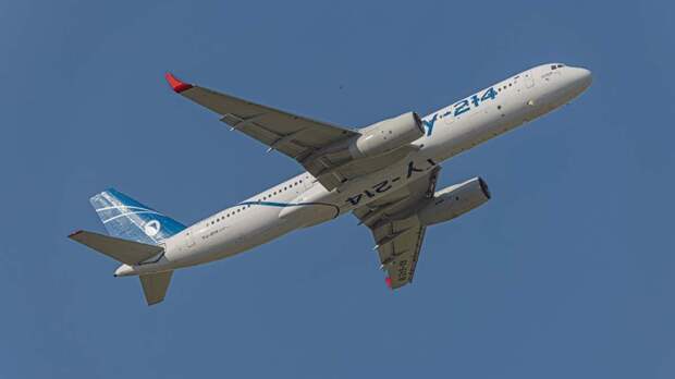 Минпромторг выпустит 8 импортозамещенных самолетов Ту-214 в 2026 году