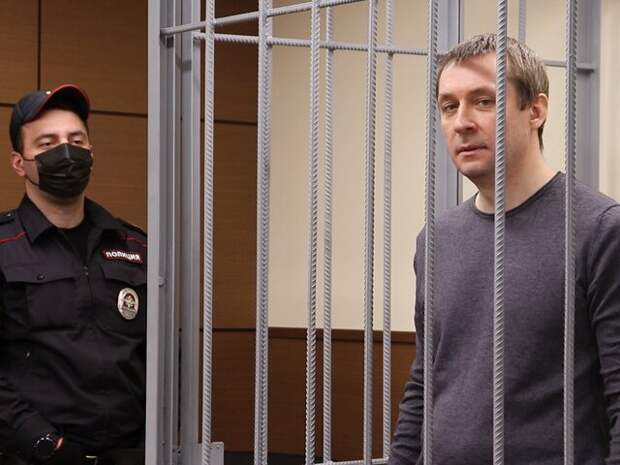 Бывший полковник МВД Захарченко добивается отправки на СВО через суд