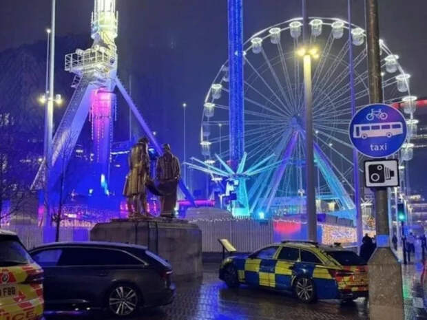 В Англии закрыли крупнейшую рождественскую ярмарку после падения гигантского аттракциона
