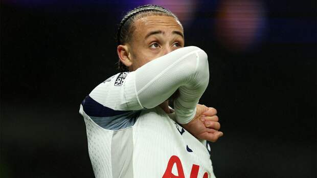 Каррагер назвал возможный вылет «Тоттенхэма» «самым оглушительным» в истории АПЛ