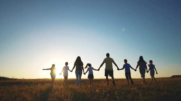 Важный прецедент. Многодетные семьи селили в чистом поле. Чиновники ответят за нарушение