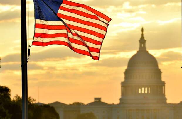 Чем обернется для мира развал США