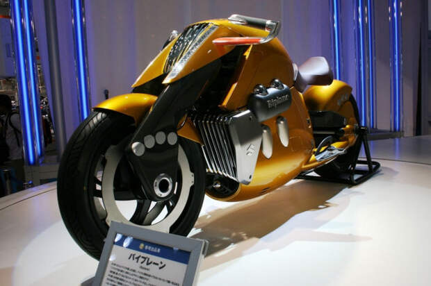 BIPLANE от SUZUKI BIPLANE от SUZUKI