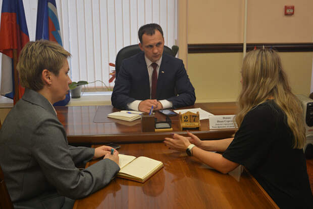 Депутат Воронежской гордумы Иван Новак взял на контроль проблемы с мусорными площадками и ЖКХ Депутат Воронежской гордумы Иван Новак взял на контроль проблемы с мусорными площадками и ЖКХ