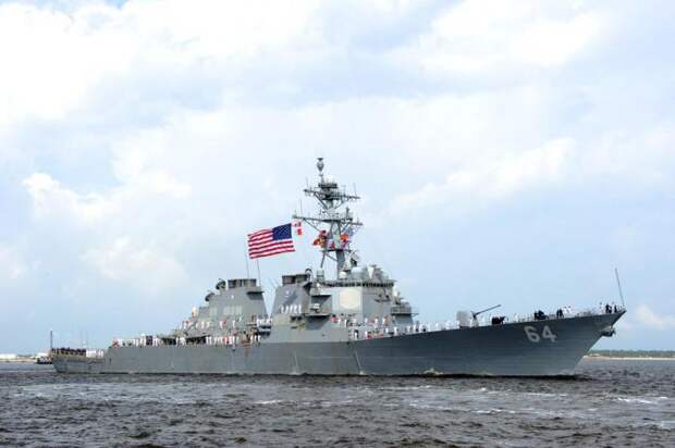 В Черное море вошел эсминец США "Карни" с системой ПРО на борту