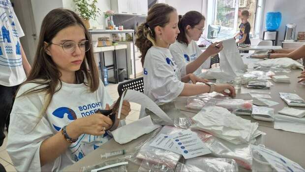 Волонтеры Победы провели "Марафон добрых дел" в честь Дня молодежи