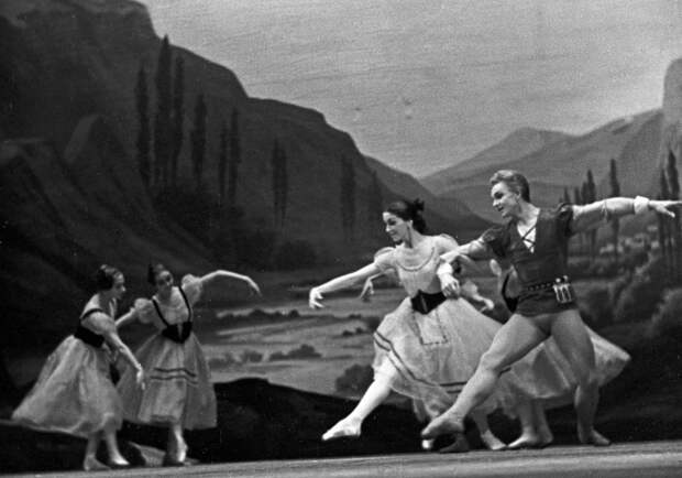 Ушла из жизни легендарная российская балерина