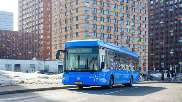 Свыше 35 электробусов новой поставки вышли на маршруты в ЮАО, ЮЗАО и ТиНАО