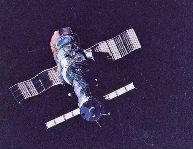 nichego-lichnogo-eto-prosto-kosmos-vladimir-nikolaevich-chelomej-9