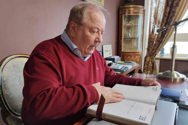 Юрий Скуратов