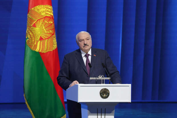 БелТА: Лукашенко согласовал внесение в парламент проекта о приостановке ДОВСЕ
