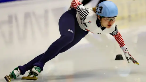 Олимпийская чемпионка из Южной Кореи обвинила тренера в сексуальном насилии