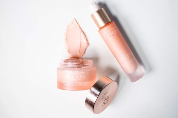 Бьюти-итоги декабря: главные новинки ухода и макияжа