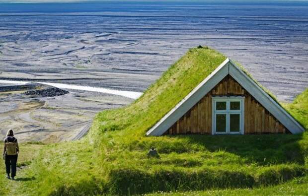 А вам бы хотелось жить в таком зелёном домике? 