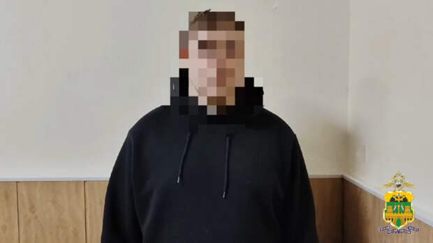 Стримера из Анапы, задержанного за дискредитацию ВС РФ, увезли в военкомат