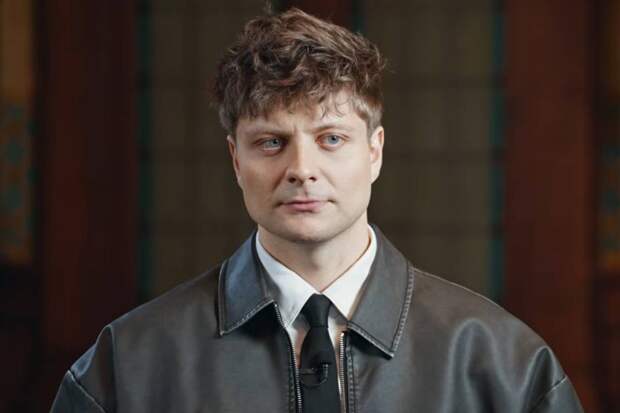 Уехавший из России блогер-иноагент не захотел плохо говорить о Собчак