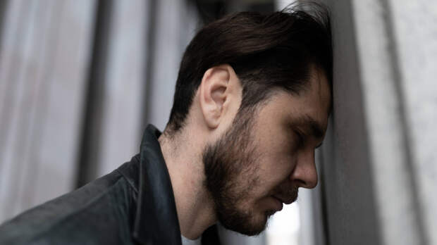 «Я недостаточно хорош»: как негативные убеждения управляют нашей жизнью