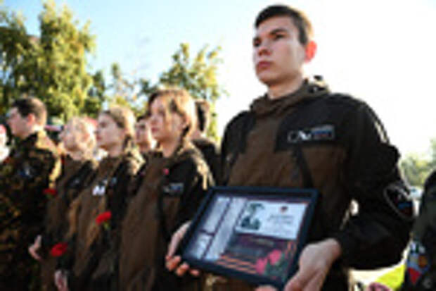 Воинские почести красноармейцев в Барнауле / Фото: barnaul.org