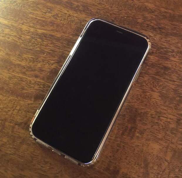 Досмотр в метро телефонов может применяться в дополнение к мерам безопасности